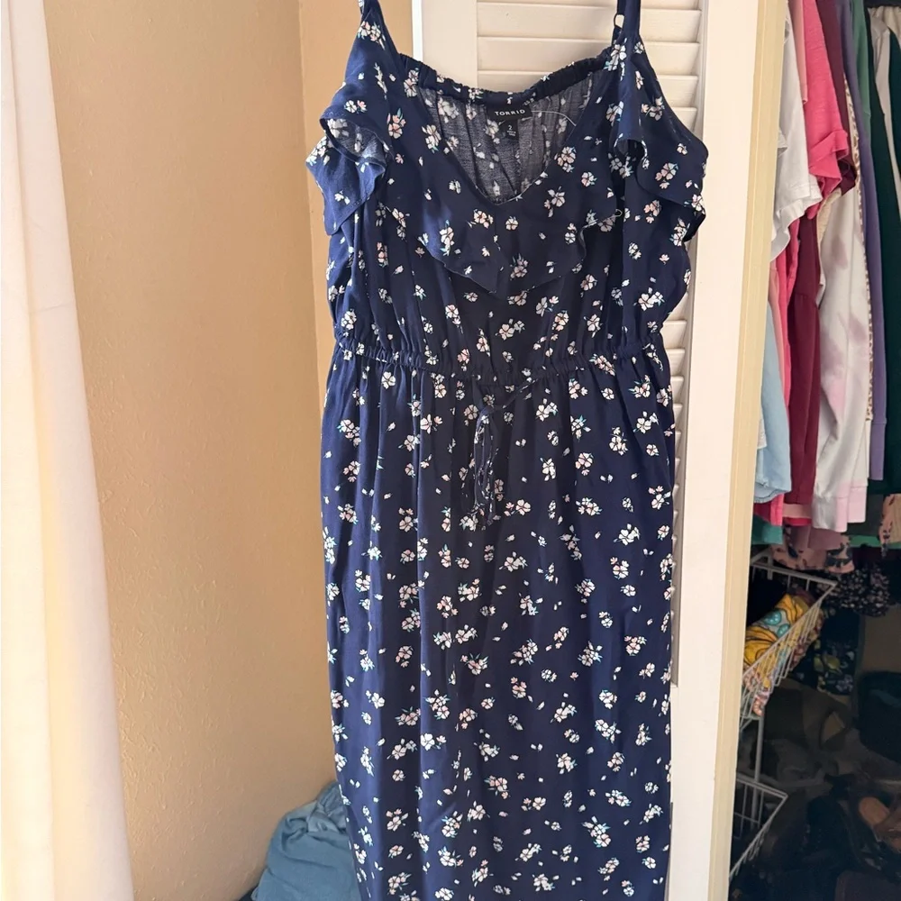 Torrid Navy Blue Floral Dress - Picture 1 of 4